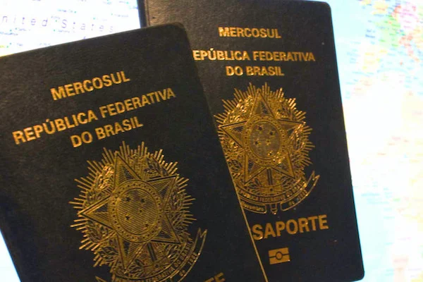 Destino a Vista - Passaporte Brasileiro