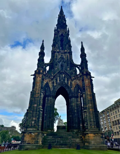 Edimburgo - Scott Monument
